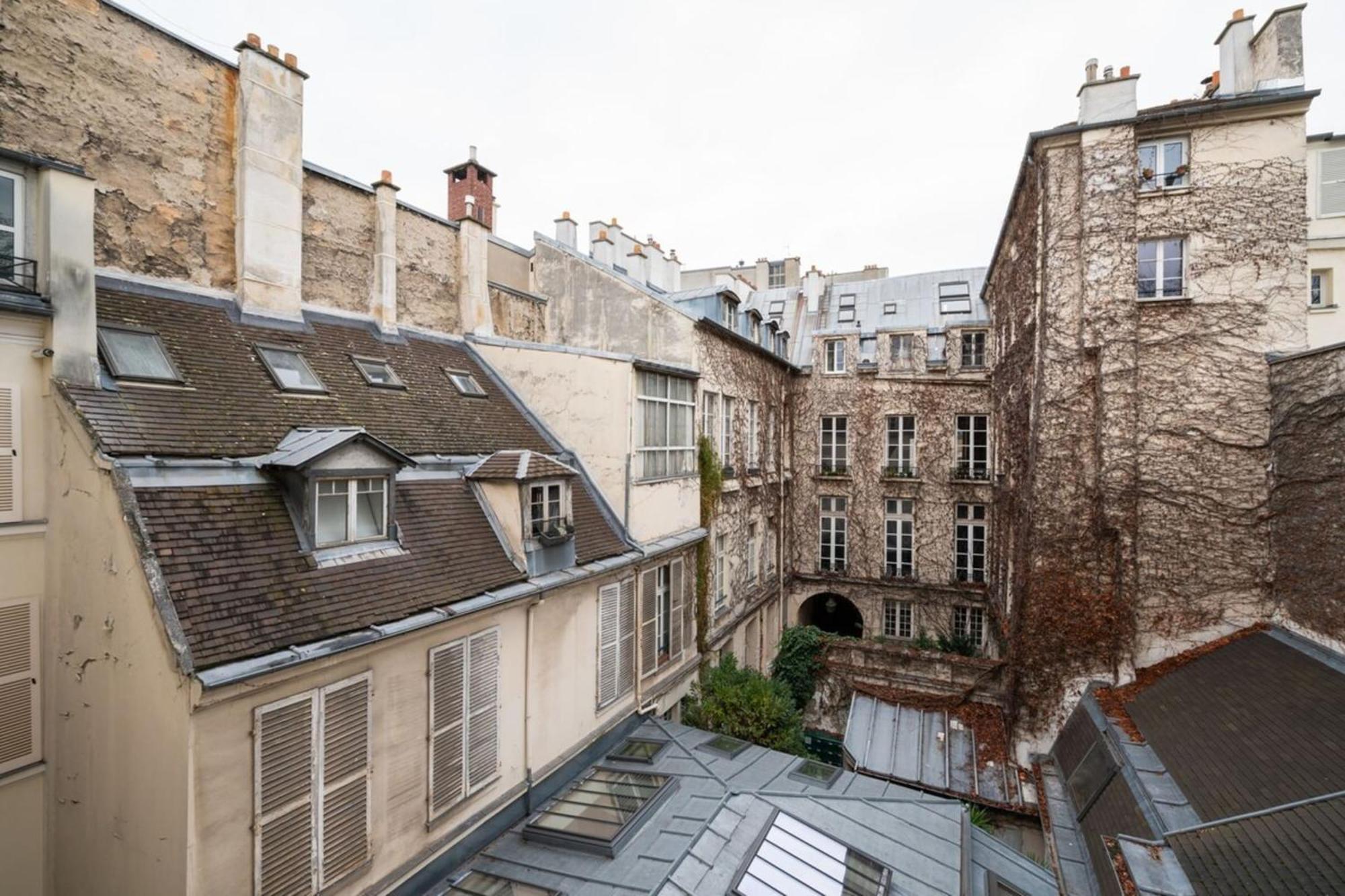 New Captivating - Saint-germain-des-pres Parijs